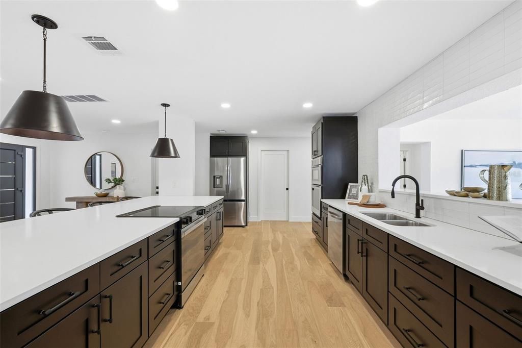 En Venta: $1,590,000 (3 camas, 3 baños, 2526 Pies cuadrados)