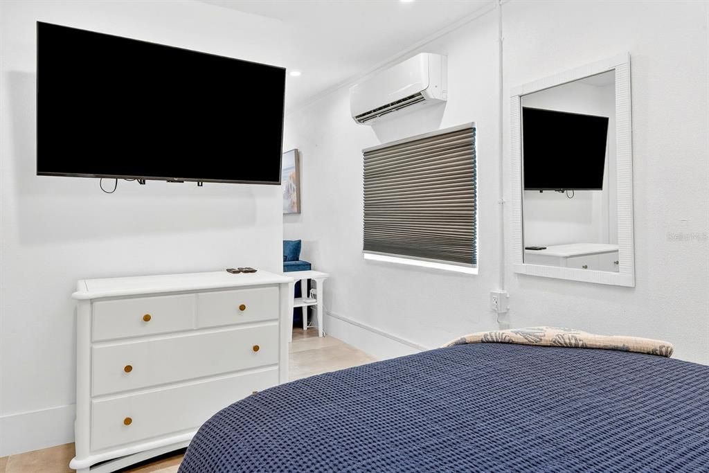 For Rent: $2,000 (1 beds, 1 baths, 450 Square Feet)