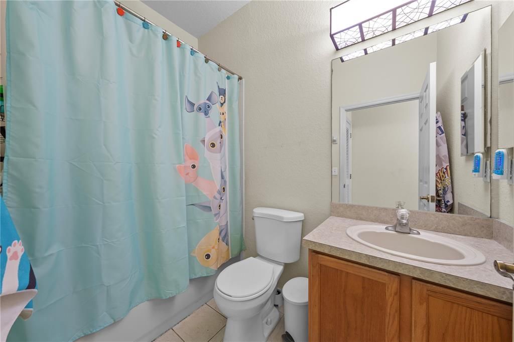 En Venta: $224,000 (3 camas, 2 baños, 1433 Pies cuadrados)