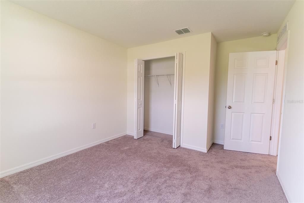 For Sale: $300,100 (4 beds, 2 baths, 1816 Square Feet)