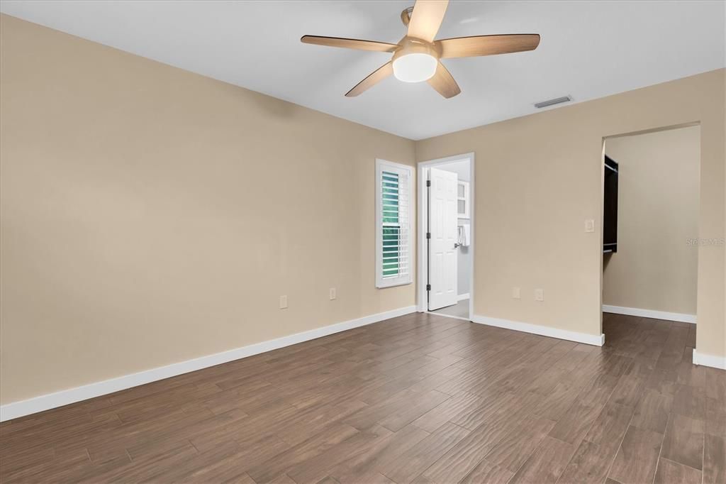 For Rent: $2,500 (3 beds, 2 baths, 1200 Square Feet)