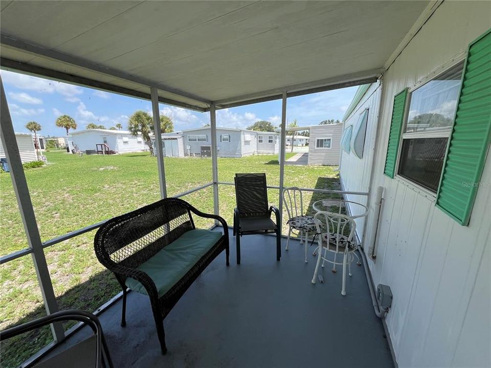 For Sale: $60,000 (1 beds, 1 baths, 576 Square Feet)