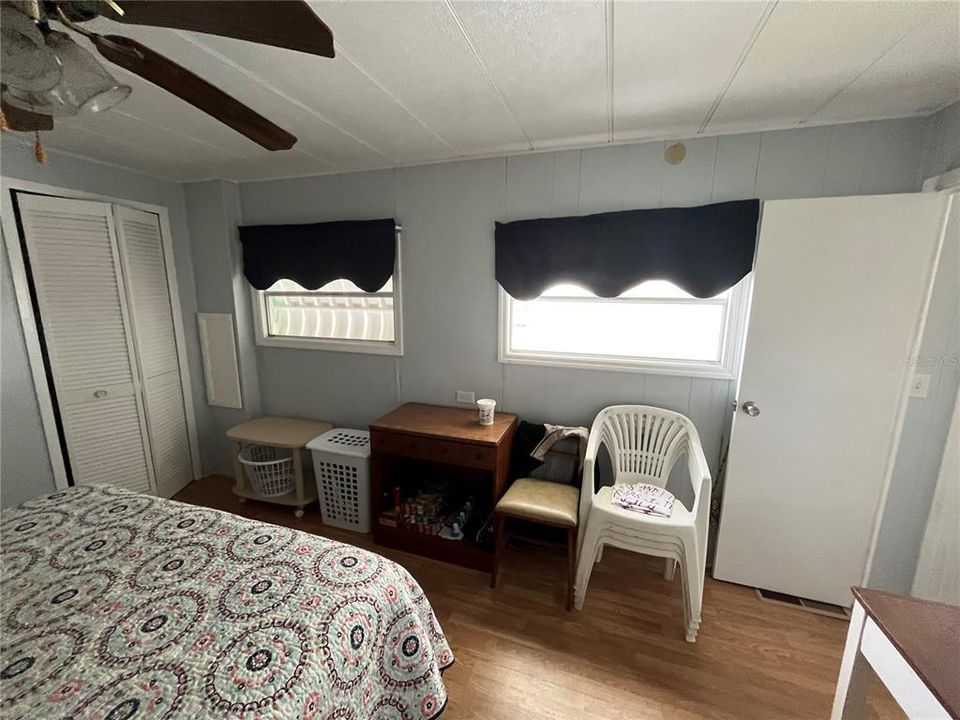For Sale: $60,000 (1 beds, 1 baths, 576 Square Feet)