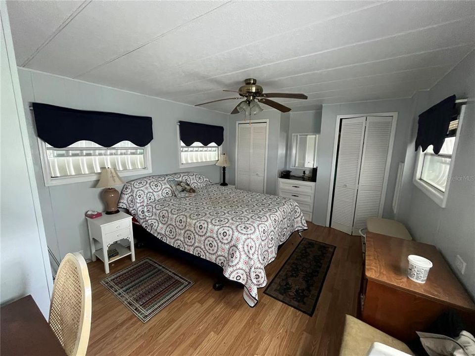 For Sale: $60,000 (1 beds, 1 baths, 576 Square Feet)