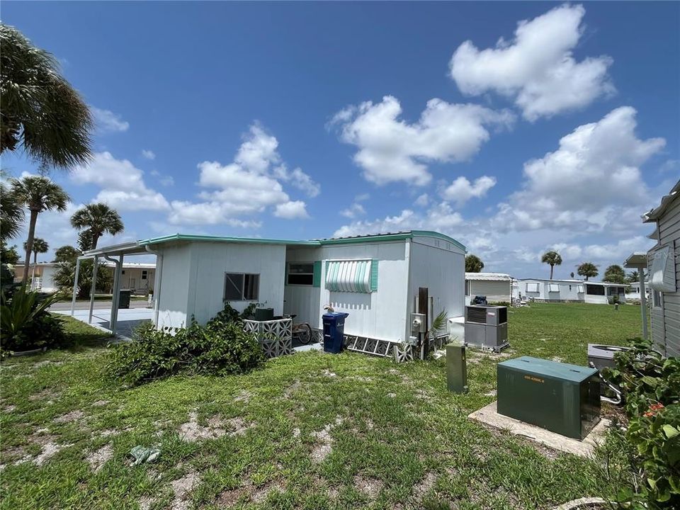 For Sale: $60,000 (1 beds, 1 baths, 576 Square Feet)