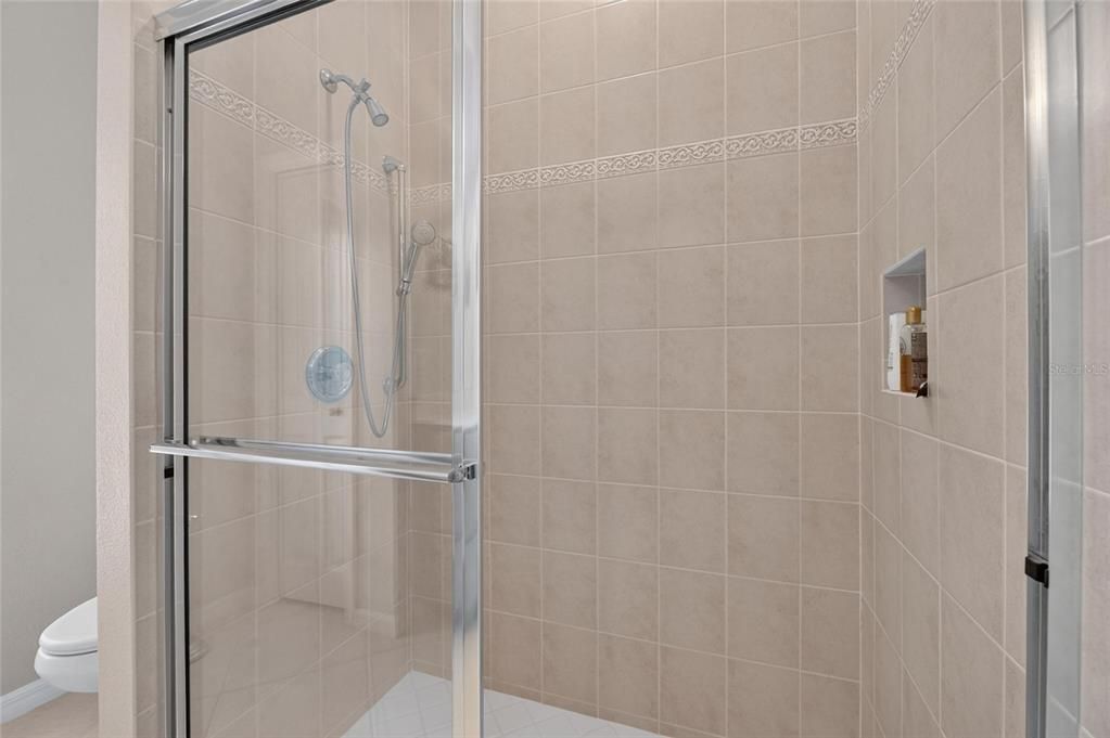 En Venta: $900,000 (4 camas, 3 baños, 2803 Pies cuadrados)
