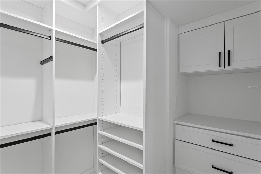 На продажу: $599,000 (3 спален, 2 ванн, 1295 Квадратных фут)