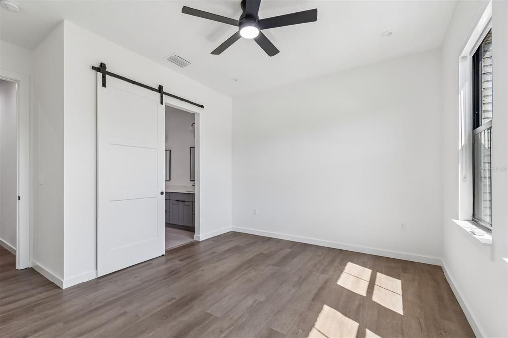В аренду: $5,250 (3 спален, 3 ванн, 2104 Квадратных фут)