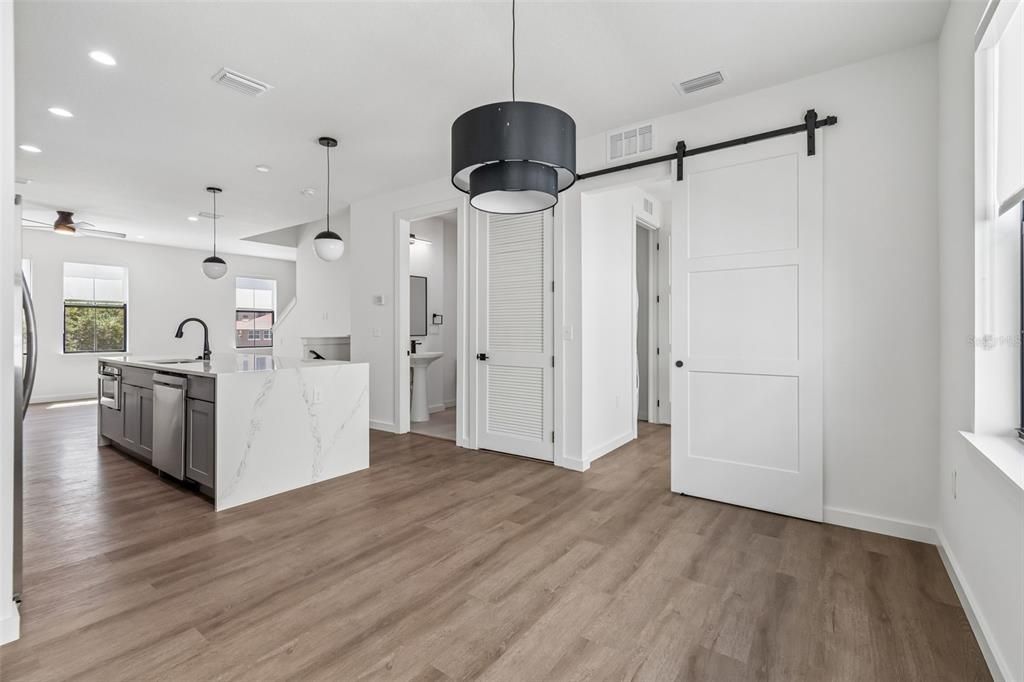В аренду: $5,250 (3 спален, 3 ванн, 2104 Квадратных фут)
