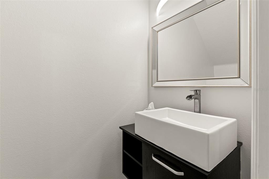В аренду: $2,200 (2 спален, 2 ванн, 1240 Квадратных фут)