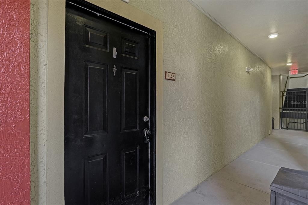 В аренду: $1,400 (1 спален, 1 ванн, 821 Квадратных фут)