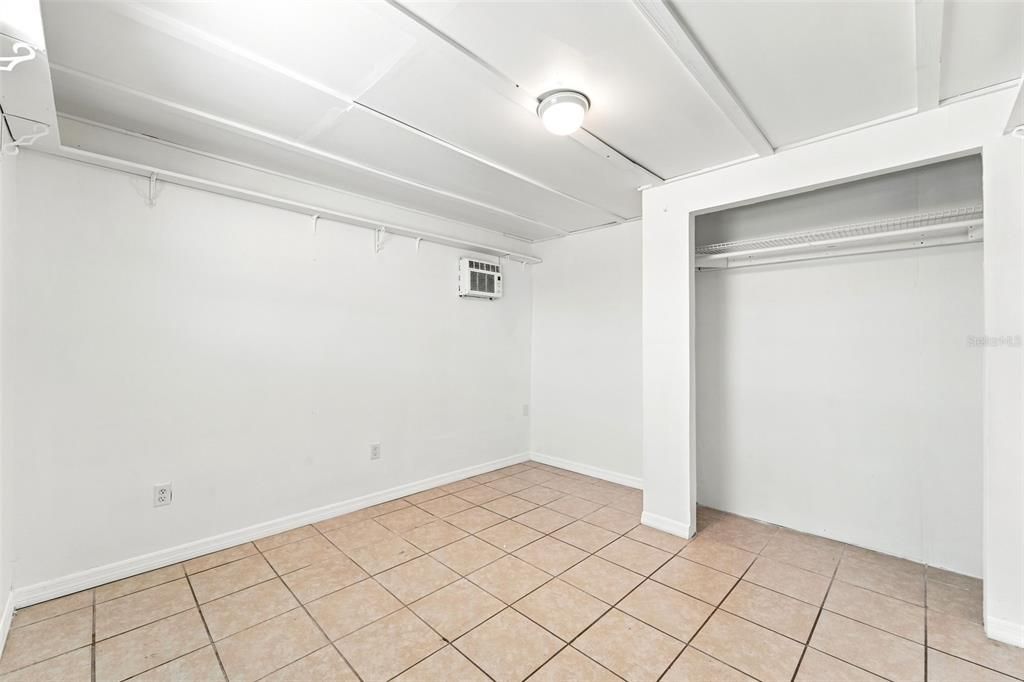 На продажу: $329,000 (3 спален, 2 ванн, 1751 Квадратных фут)