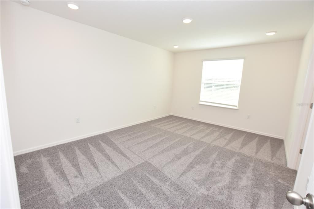 For Rent: $1,920 (3 beds, 2 baths, 1694 Square Feet)