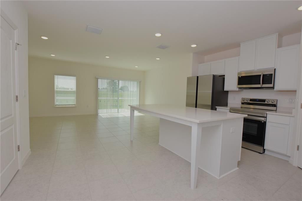 For Rent: $1,920 (3 beds, 2 baths, 1694 Square Feet)
