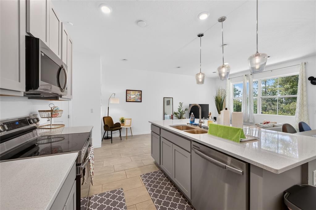 En Venta: $332,990 (3 camas, 2 baños, 1622 Pies cuadrados)