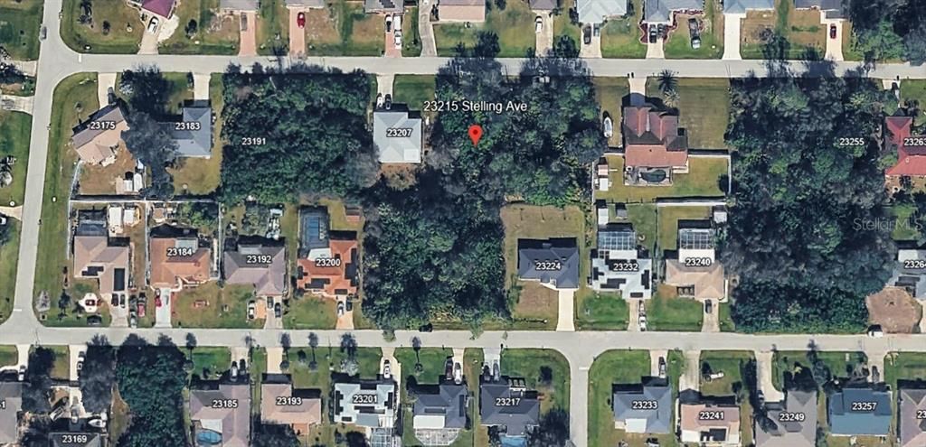 На продажу: $52,000 (0.46 acres)