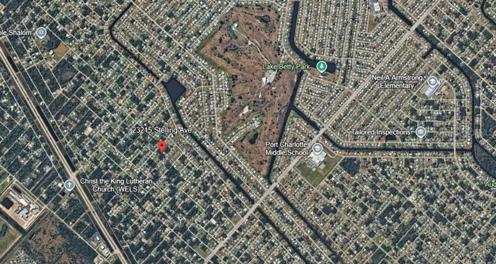 На продажу: $52,000 (0.46 acres)