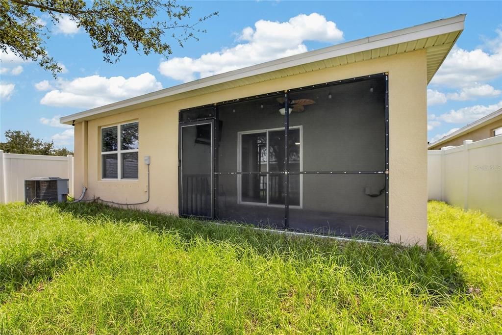 For Rent: $2,400 (3 beds, 2 baths, 1516 Square Feet)