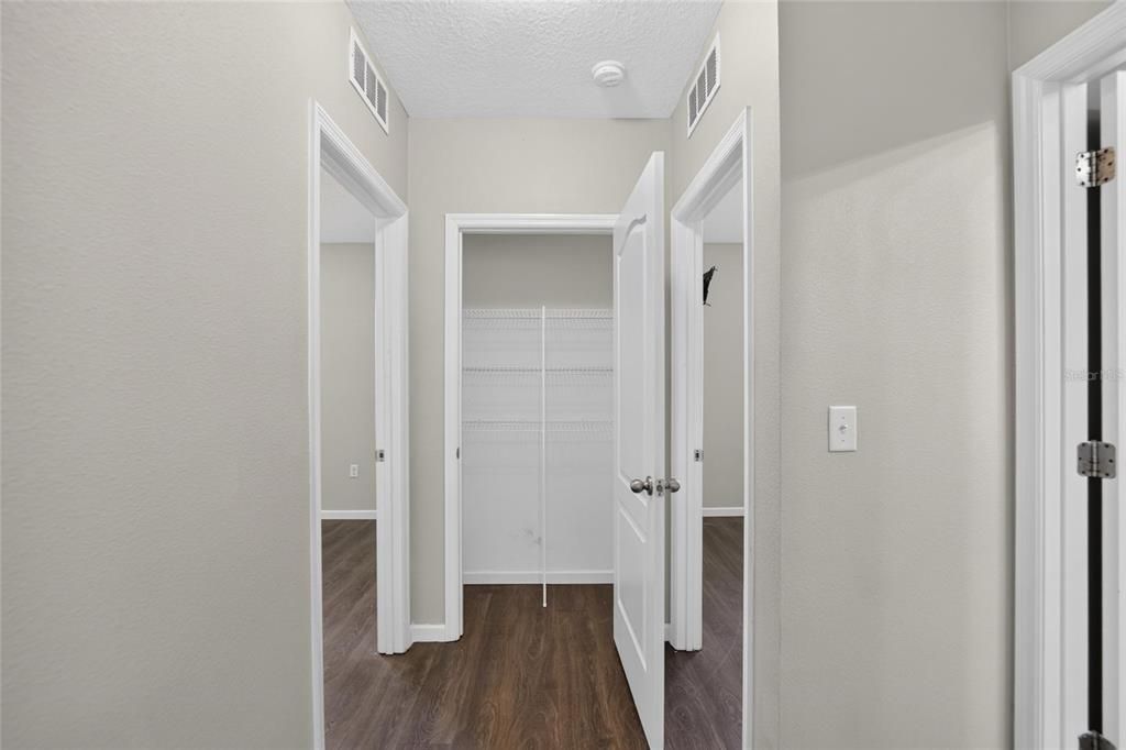 For Rent: $2,400 (3 beds, 2 baths, 1516 Square Feet)