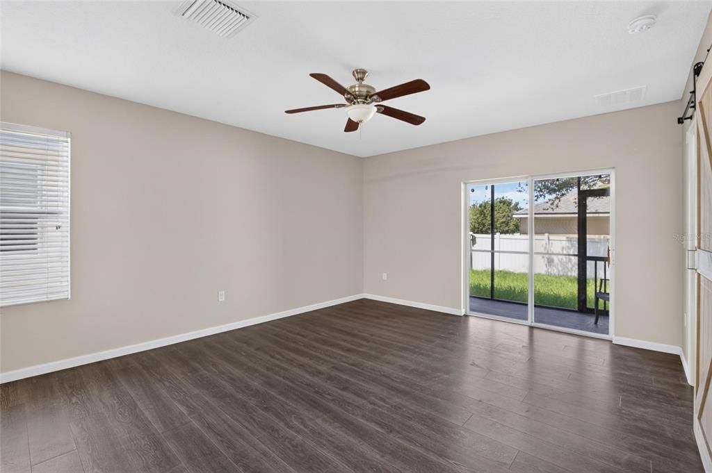 For Rent: $2,400 (3 beds, 2 baths, 1516 Square Feet)