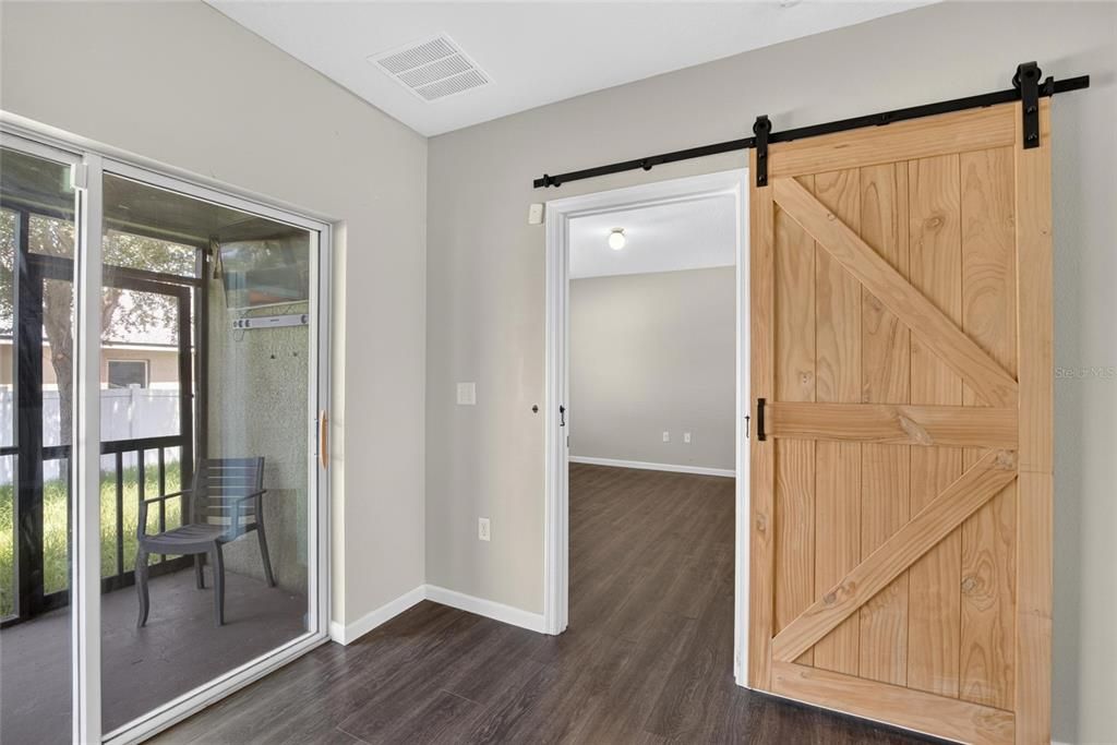 For Rent: $2,400 (3 beds, 2 baths, 1516 Square Feet)