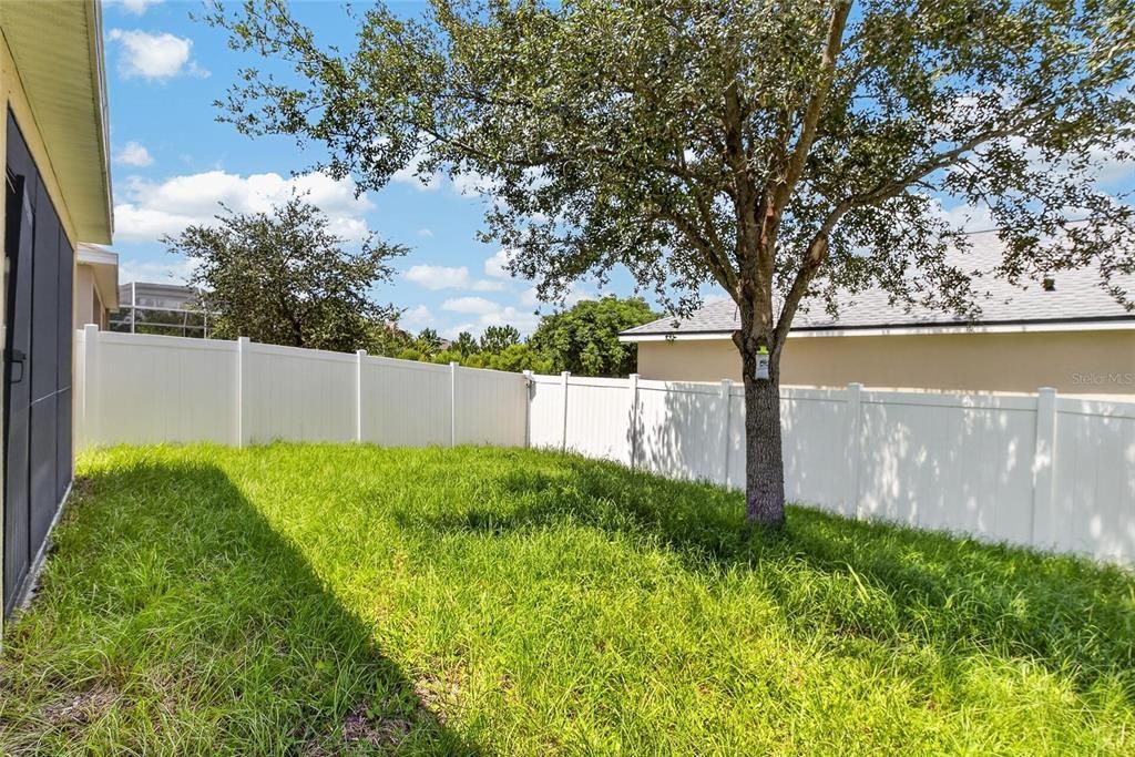 For Rent: $2,400 (3 beds, 2 baths, 1516 Square Feet)