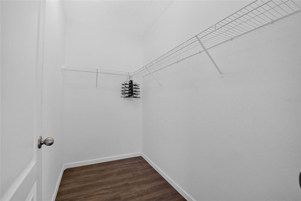 For Rent: $2,400 (3 beds, 2 baths, 1516 Square Feet)