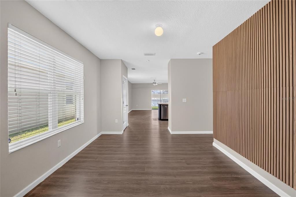 For Rent: $2,400 (3 beds, 2 baths, 1516 Square Feet)
