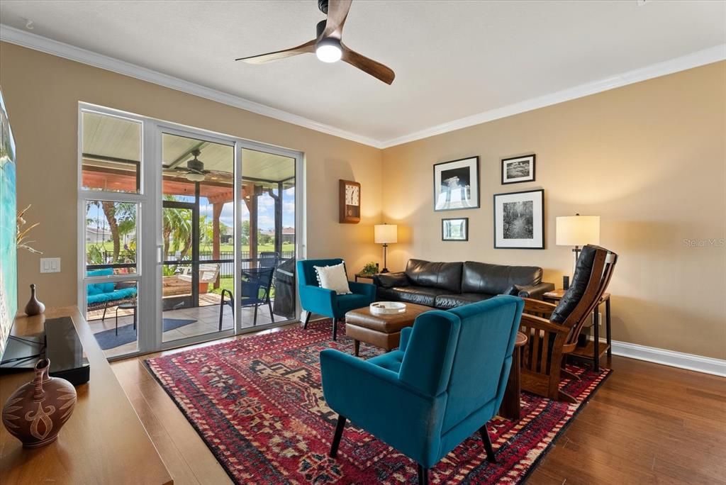 Activo con contrato: $339,000 (3 camas, 2 baños, 1270 Pies cuadrados)