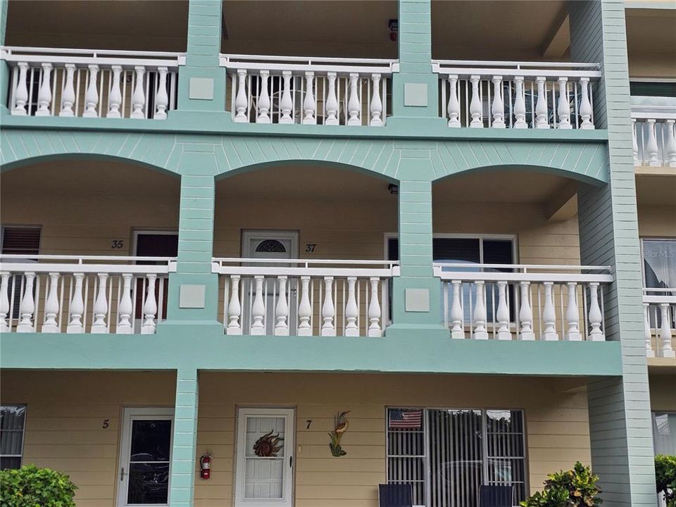 For Rent: $1,400 (1 beds, 1 baths, 825 Square Feet)
