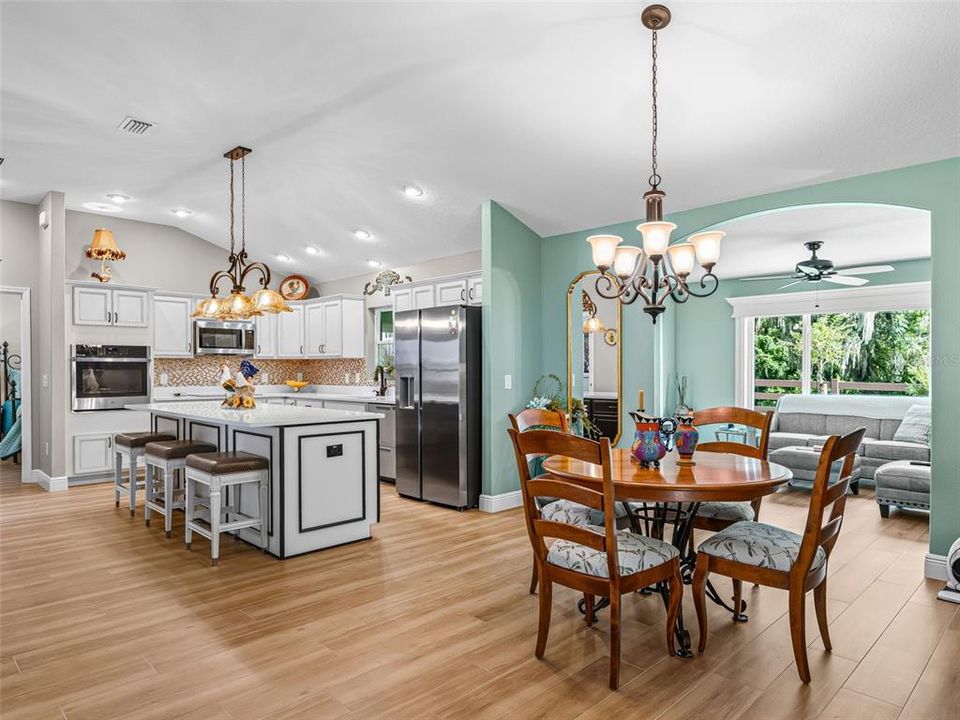 Active With Contract: $389,900 (3 beds, 2 baths, 1931 Square Feet)