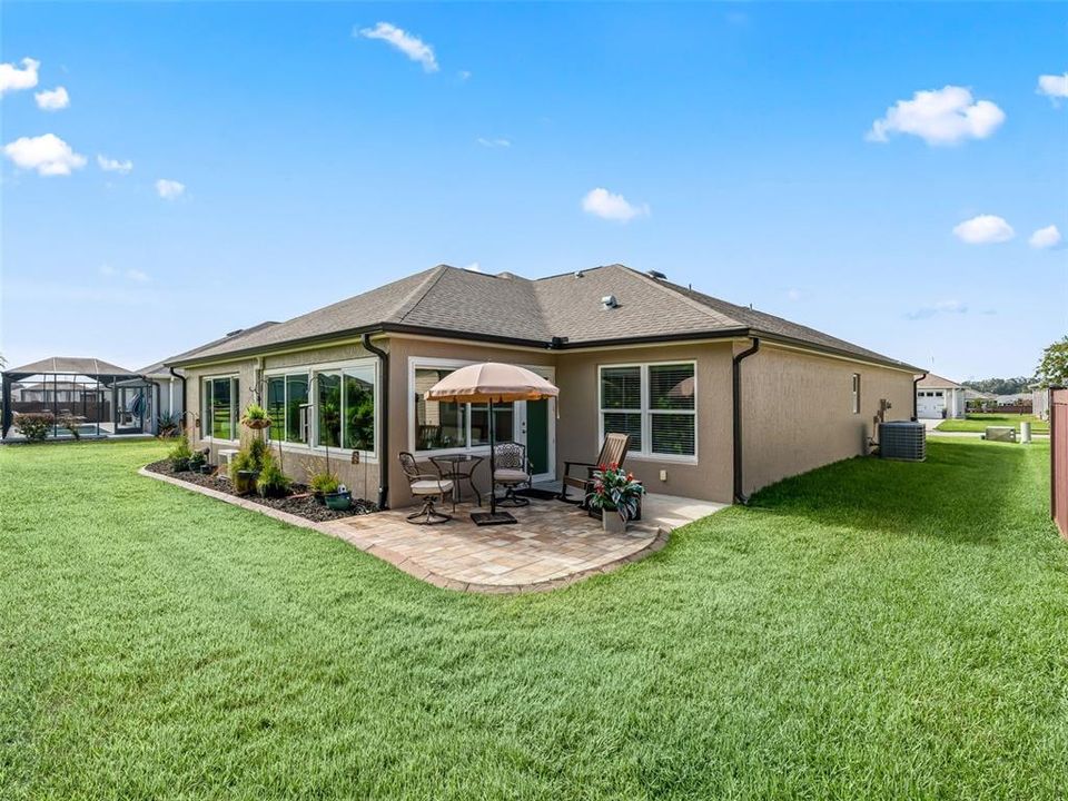 Active With Contract: $389,900 (3 beds, 2 baths, 1931 Square Feet)