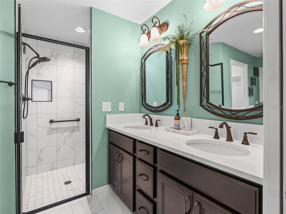 Active With Contract: $389,900 (3 beds, 2 baths, 1931 Square Feet)