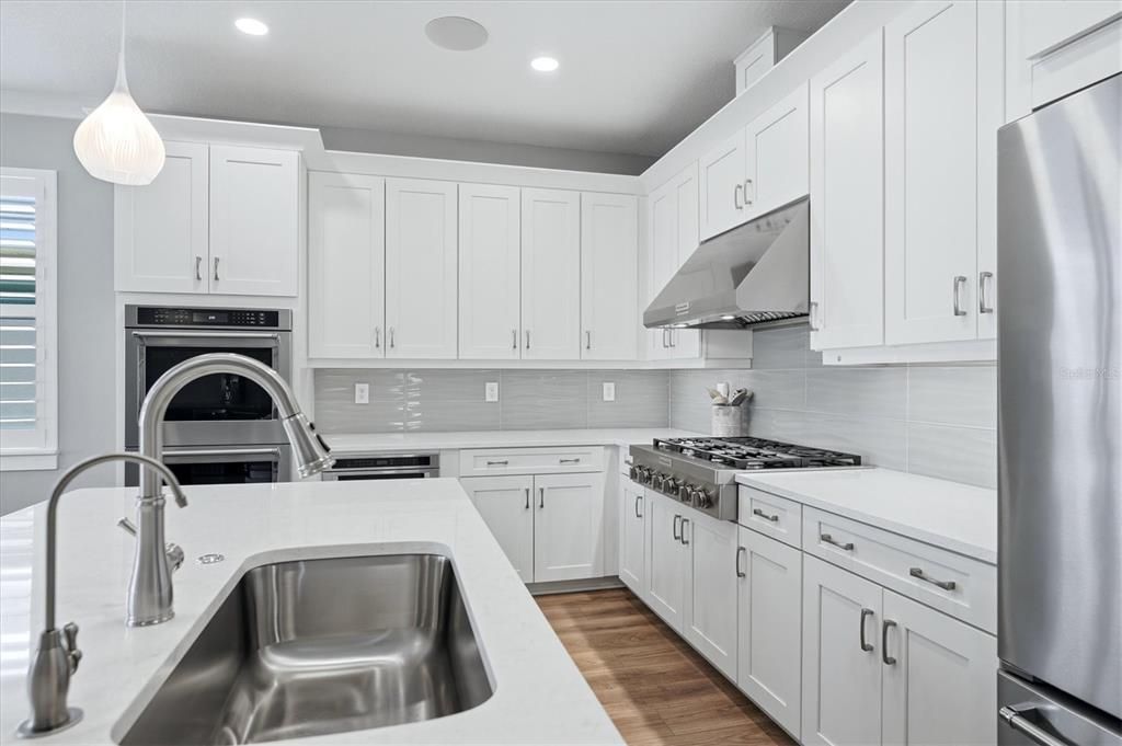 Active With Contract: $775,000 (3 beds, 2 baths, 2231 Square Feet)