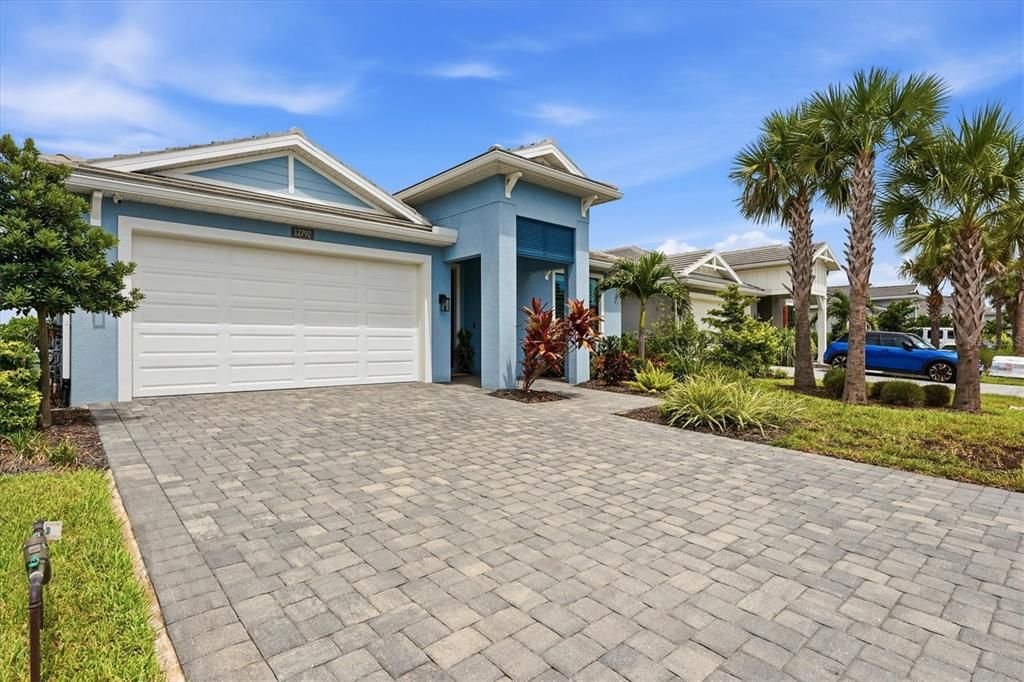 Active With Contract: $775,000 (3 beds, 2 baths, 2231 Square Feet)