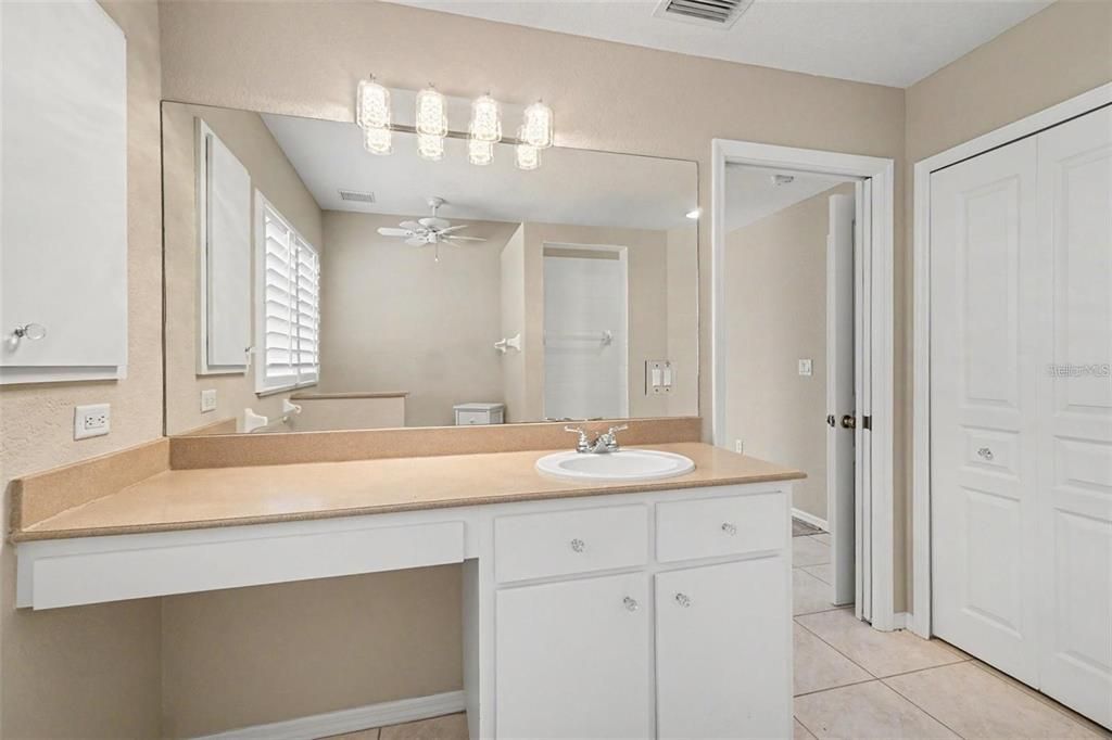 For Rent: $1,950 (3 beds, 2 baths, 1686 Square Feet)