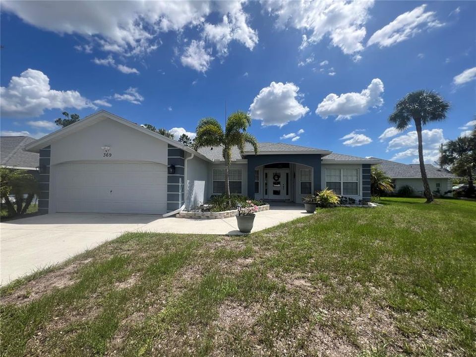 For Rent: $1,950 (3 beds, 2 baths, 1686 Square Feet)