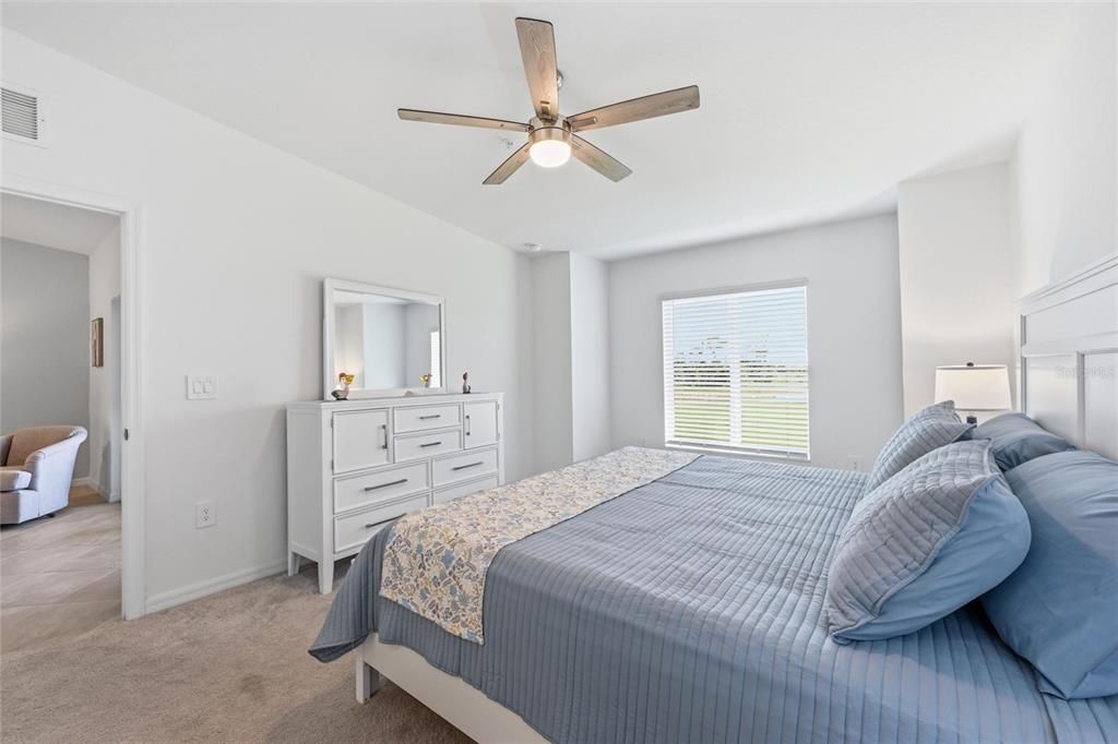 For Rent: $3,500 (2 beds, 2 baths, 1355 Square Feet)