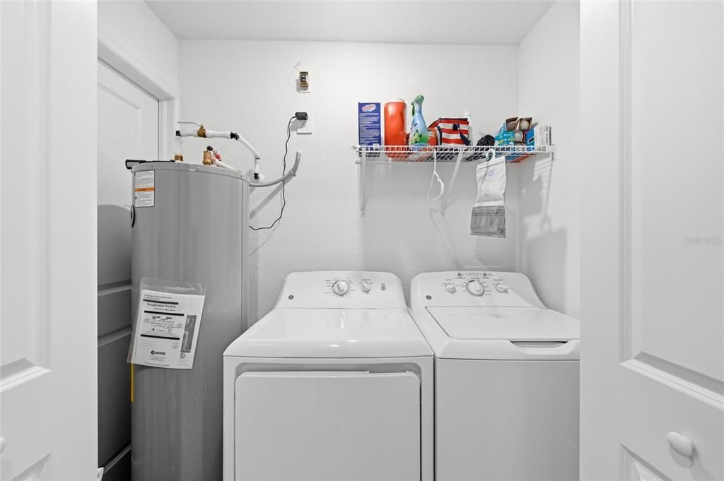 For Rent: $3,500 (2 beds, 2 baths, 1355 Square Feet)
