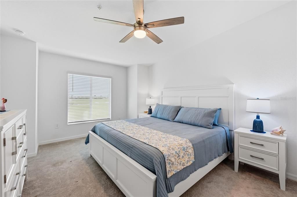 For Rent: $3,500 (2 beds, 2 baths, 1355 Square Feet)