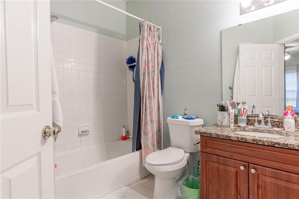 В аренду: $1,800 (2 спален, 2 ванн, 1036 Квадратных фут)