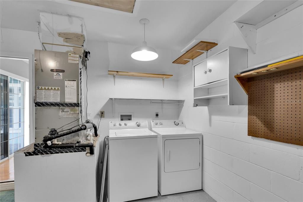 На продажу: $305,000 (3 спален, 3 ванн, 1527 Квадратных фут)