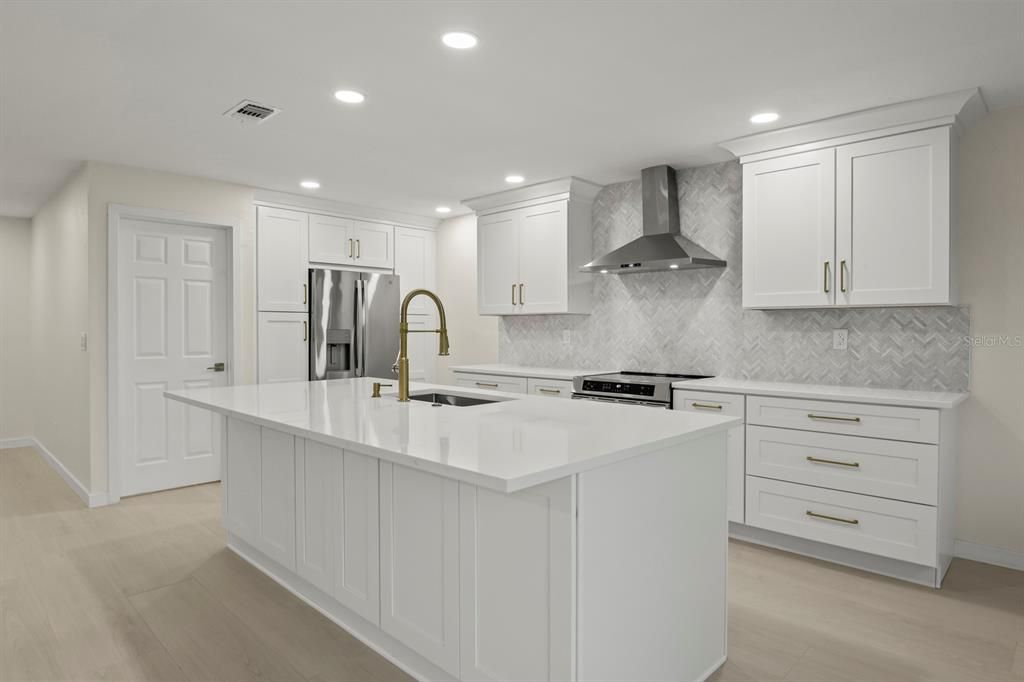En Venta: $274,900 (2 camas, 2 baños, 1642 Pies cuadrados)
