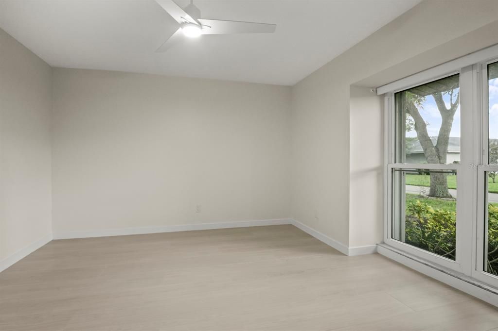 En Venta: $274,900 (2 camas, 2 baños, 1642 Pies cuadrados)