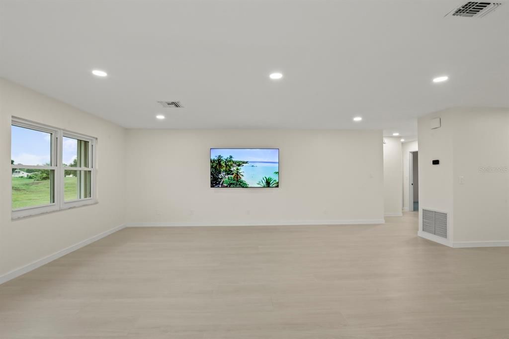 En Venta: $274,900 (2 camas, 2 baños, 1642 Pies cuadrados)