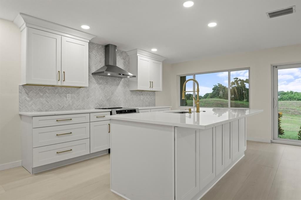 En Venta: $274,900 (2 camas, 2 baños, 1642 Pies cuadrados)