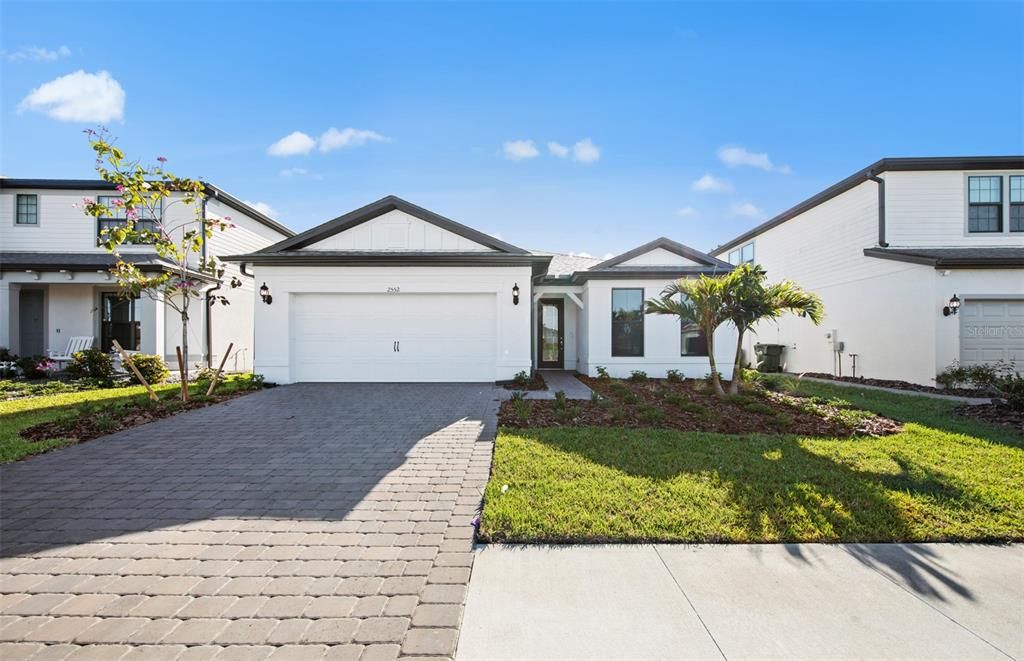 En Venta: $386,990 (4 camas, 2 baños, 2056 Pies cuadrados)