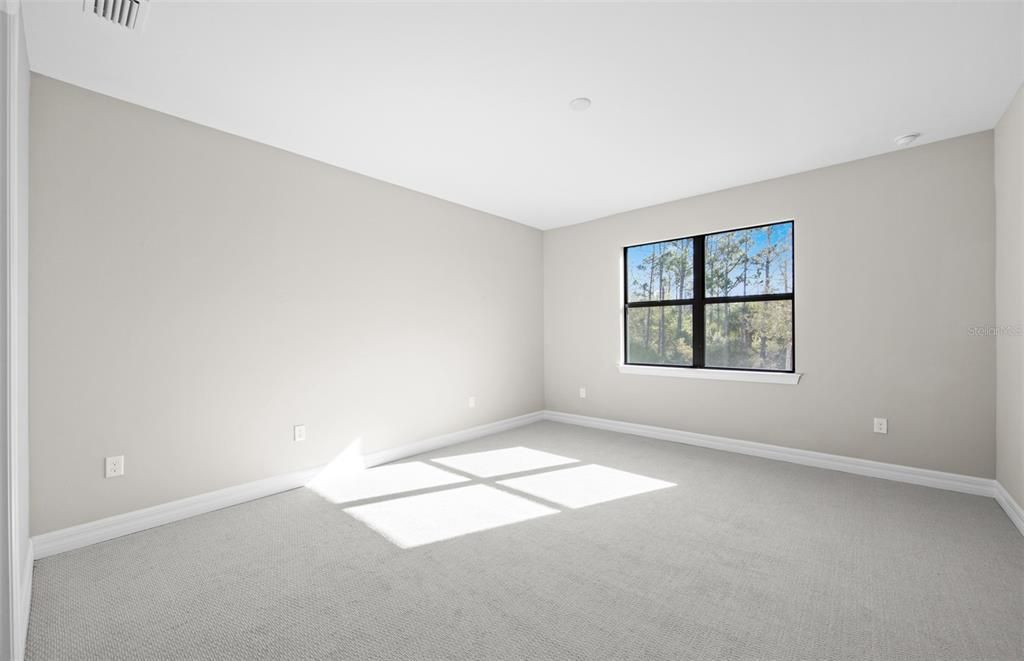 En Venta: $386,990 (4 camas, 2 baños, 2056 Pies cuadrados)