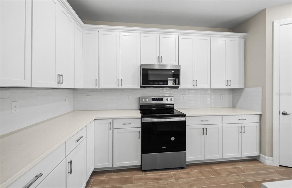 En Venta: $386,990 (4 camas, 2 baños, 2056 Pies cuadrados)
