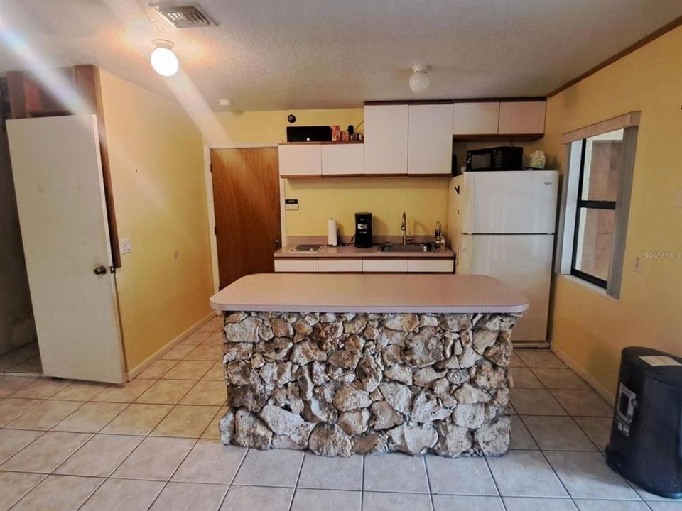 En Venta: $689,900 (3 camas, 3 baños, 3528 Pies cuadrados)